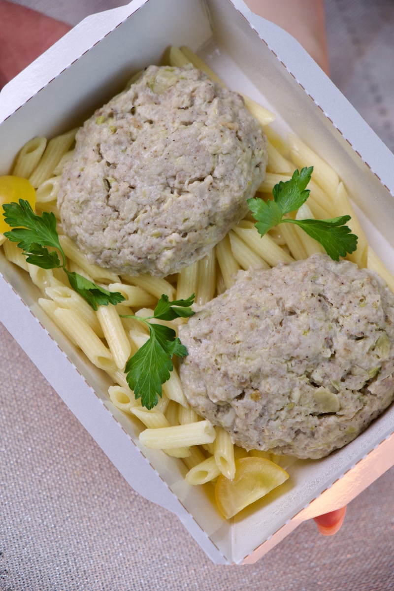 Котлеты с пастой